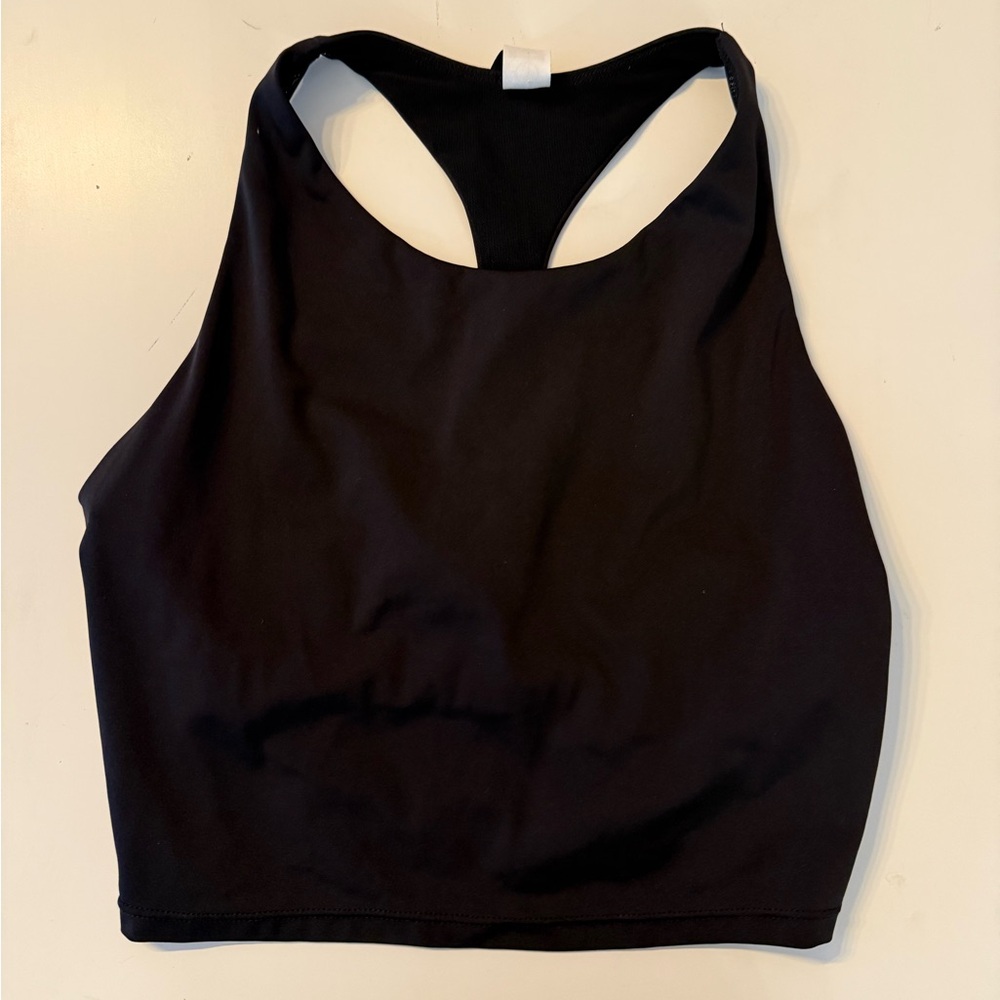 Savvi Cropped black racerback tank M